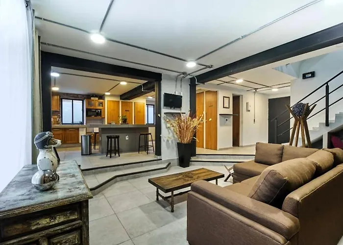 R07 At Itesm Cem Full Services, Shared-kitchen, Fridge ,laundry, Smart Tv, Parking, Balcony