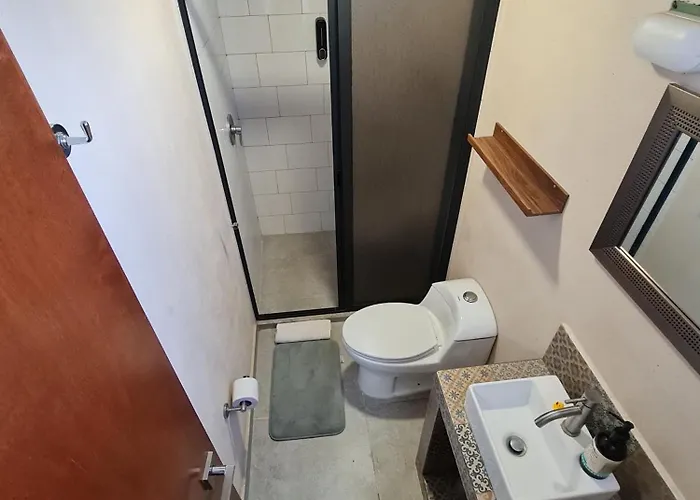 R07 At Itesm Cem Full Services, Shared-kitchen, Fridge ,laundry, Smart Tv, Parking, Balcony 4*